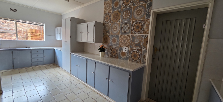 4 Bedroom Property for Sale in El Toro Park Northern Cape